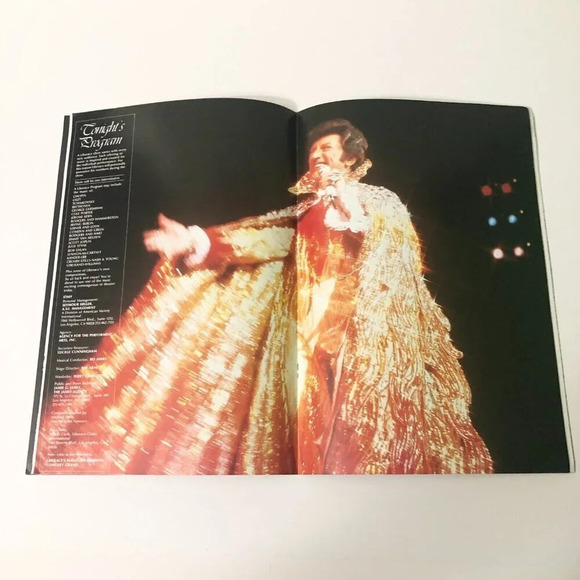 Vtg 80s The Liberace Show Souvenir Concert Program - Picture 10 of 16